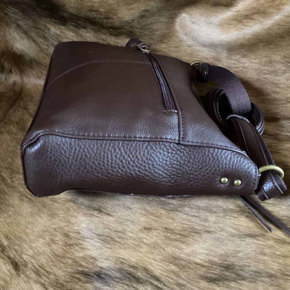 The Sak Soft Leather Feather Adjustable Crossbody Handbag - Picture 5 of 9